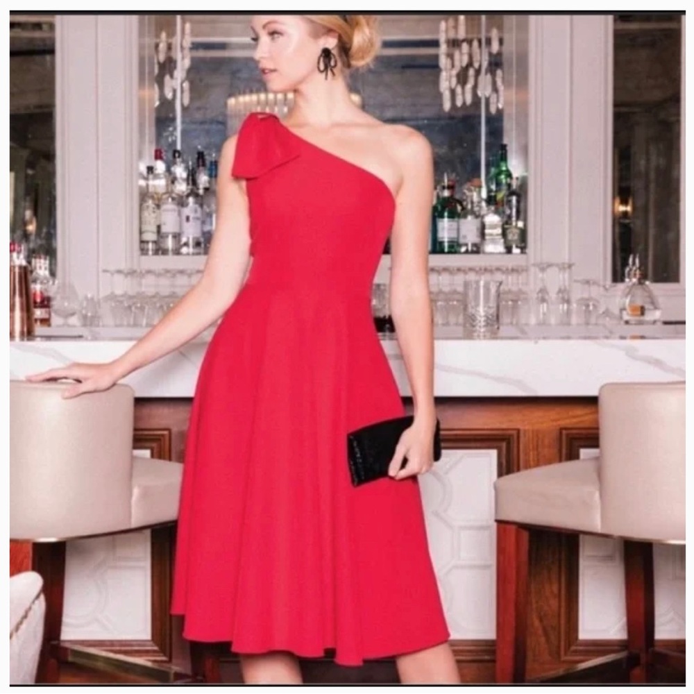 NEW!!!! Gal Meets Glam “Yvonne” dress in Ruby ❤️